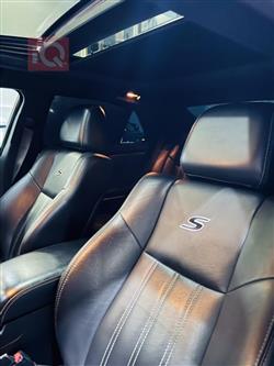 کرایسلەر 300